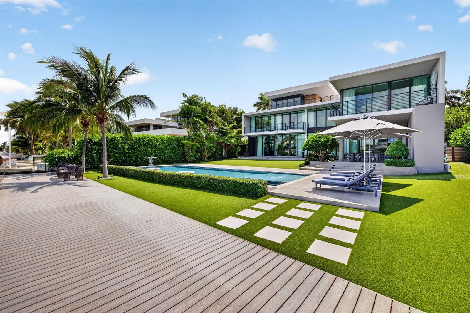 105 - Waterfront Lawn, Pool & Rear Eleva