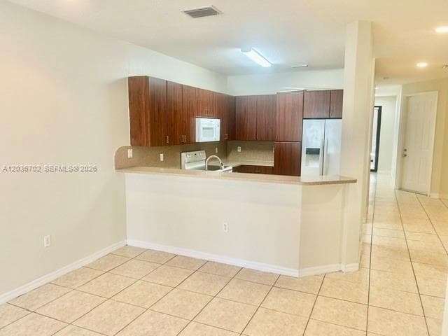 568 NE 35th Ave photo 5