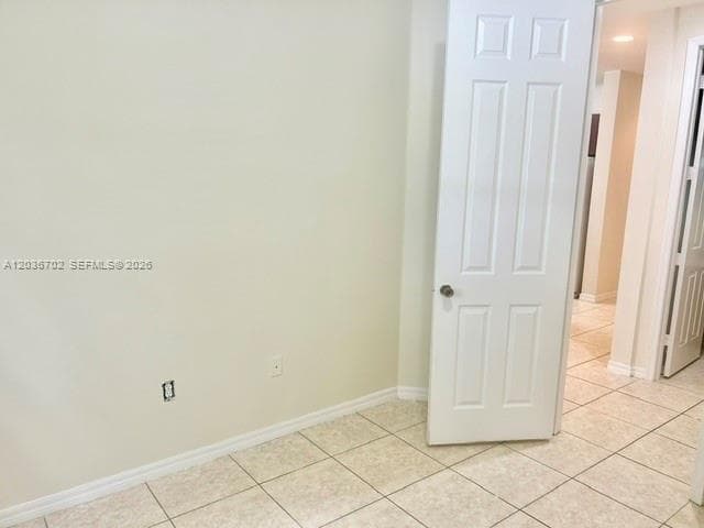 568 NE 35th Ave photo 11