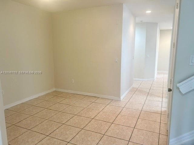 568 NE 35th Ave photo 4