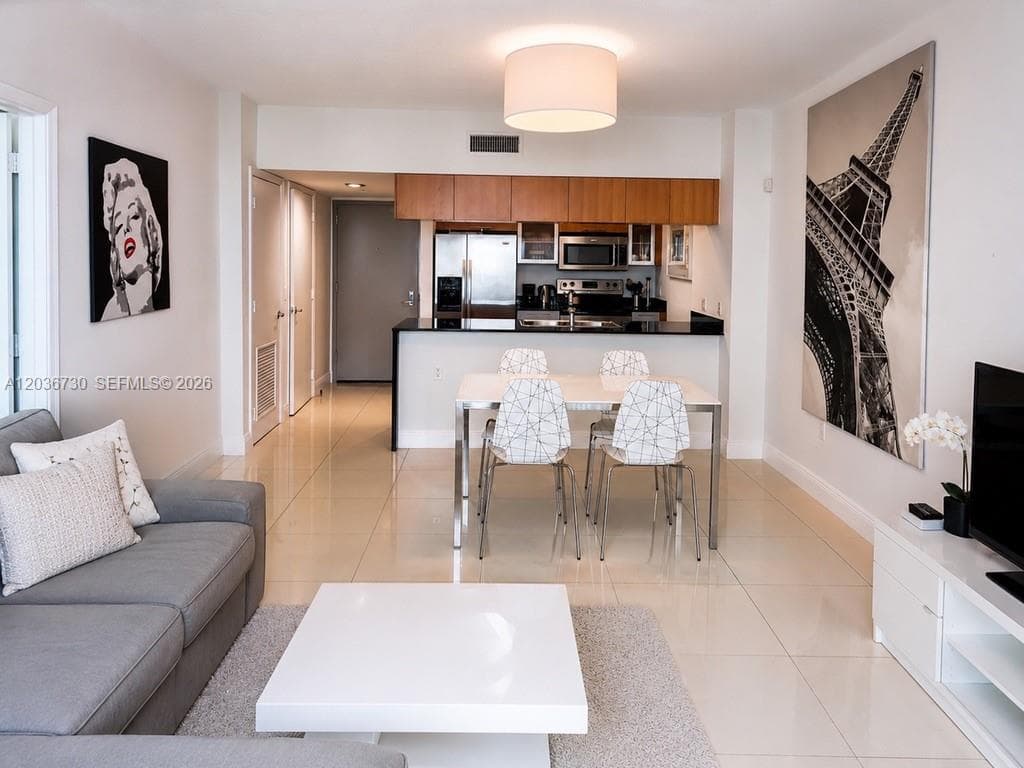 Opera Tower · #3811 in Miami - Photo 3