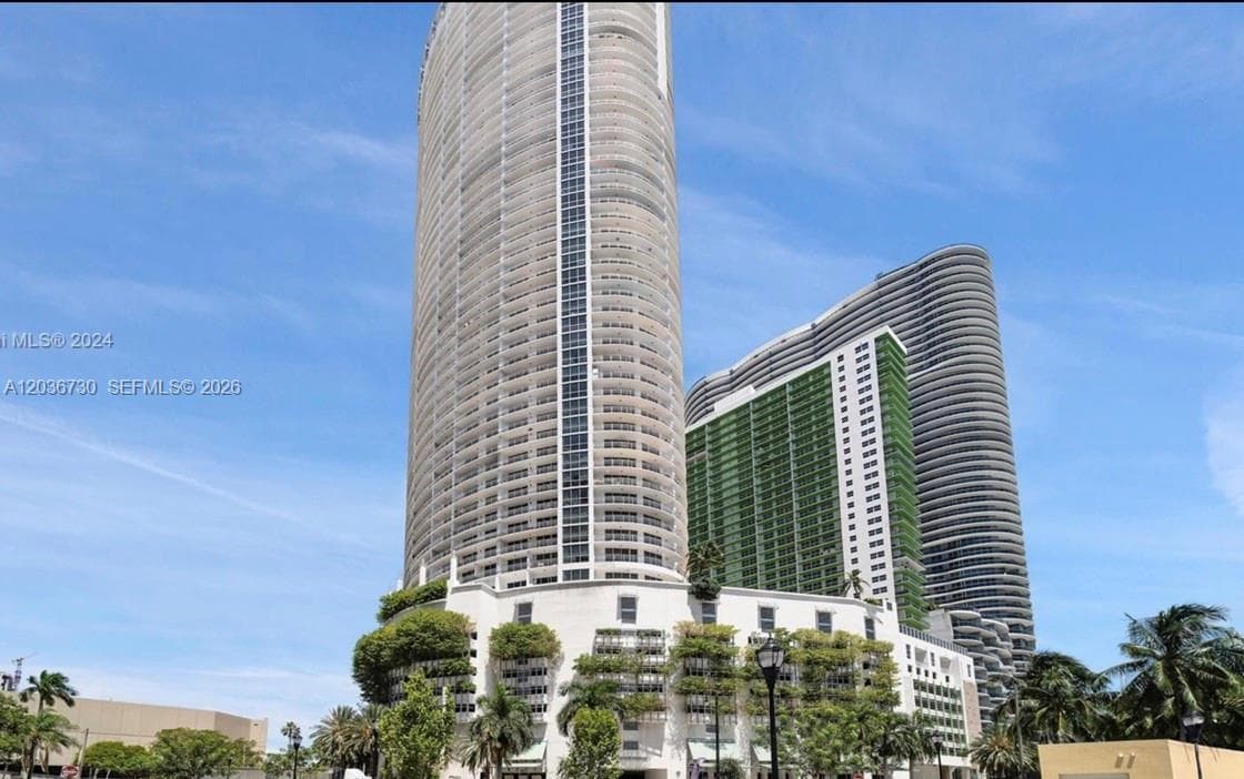 Opera Tower · #3811 in Miami - Photo 14