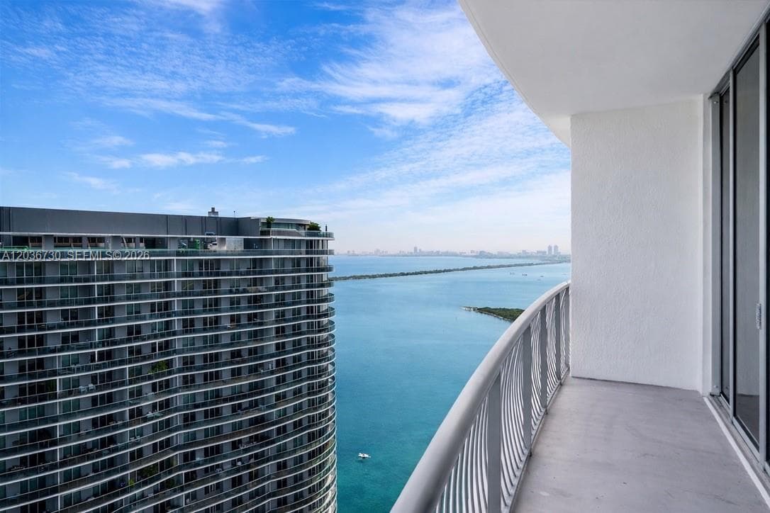 Opera Tower · #3811 in Miami - Photo 8