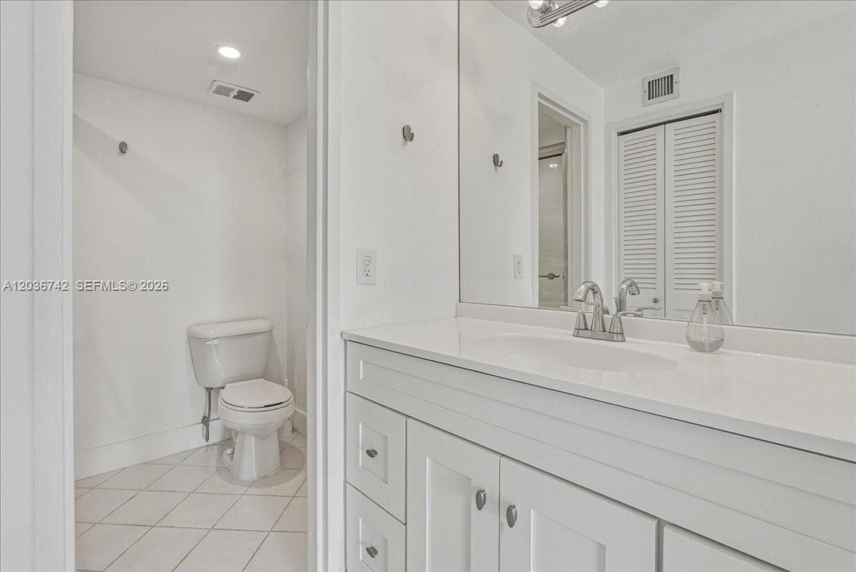 LONDON TOWERS · #404S in Bay Harbor Islands - Photo 23
