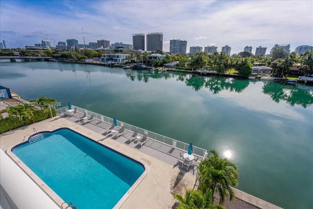 LONDON TOWERS · #404S in Bay Harbor Islands - Photo 6