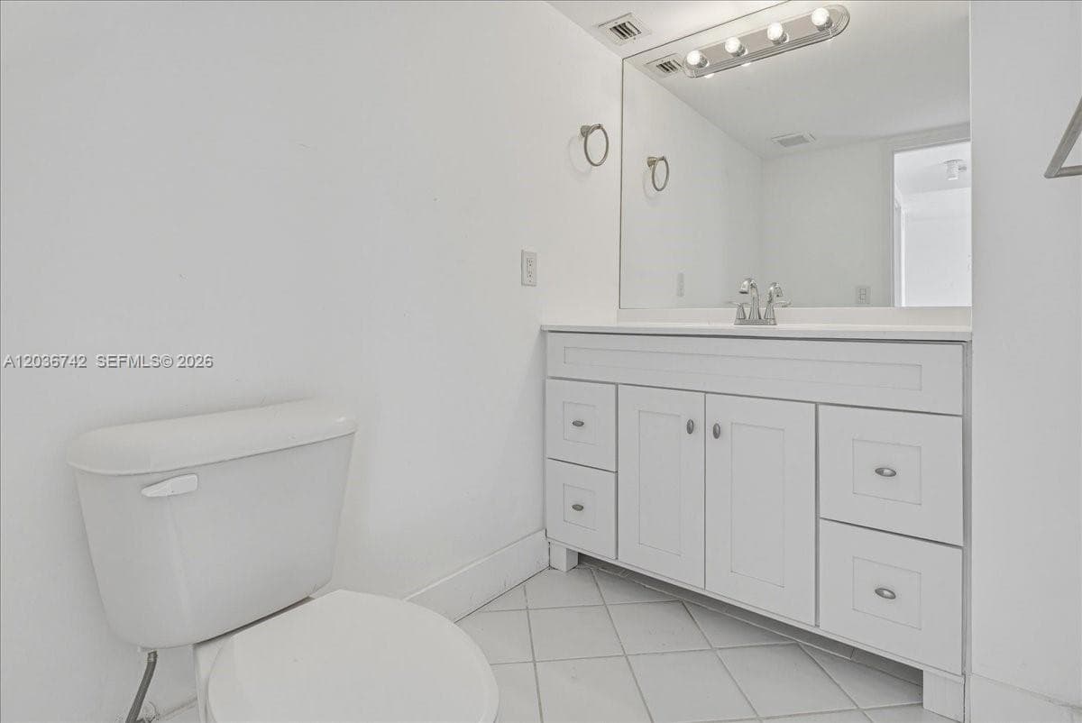 LONDON TOWERS · #404S in Bay Harbor Islands - Photo 19
