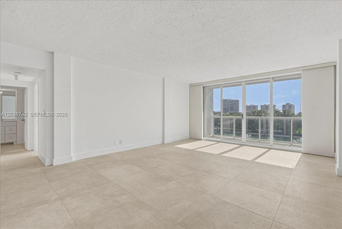 LONDON TOWERS · #404S in Bay Harbor Islands - Photo 4