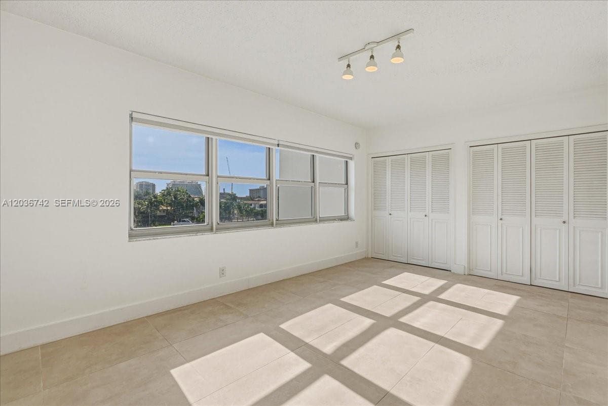 LONDON TOWERS · #404S in Bay Harbor Islands - Photo 21