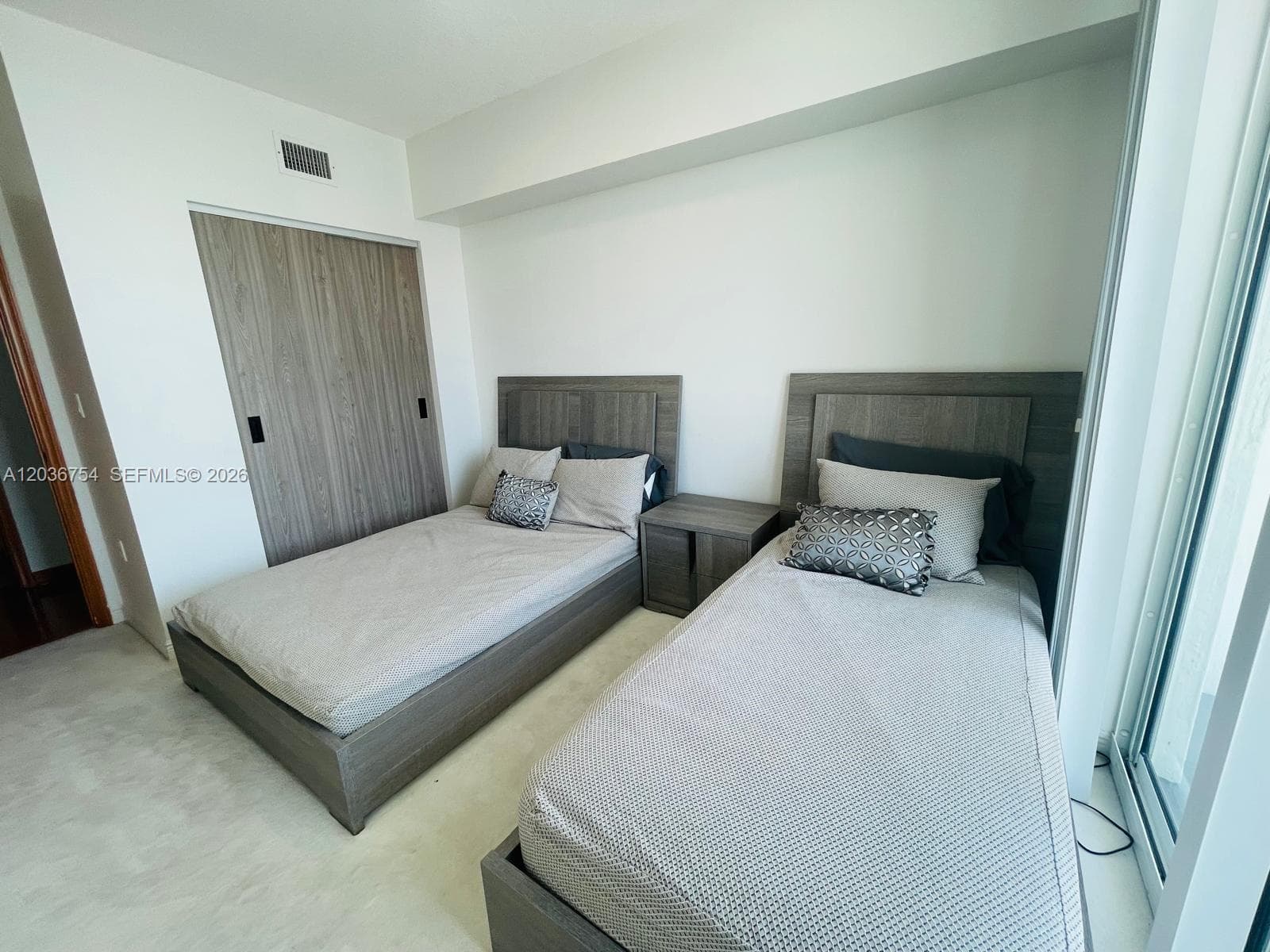 DUO CONDOMINIUM EAST · #2303E in Hallandale Beach - Photo 9