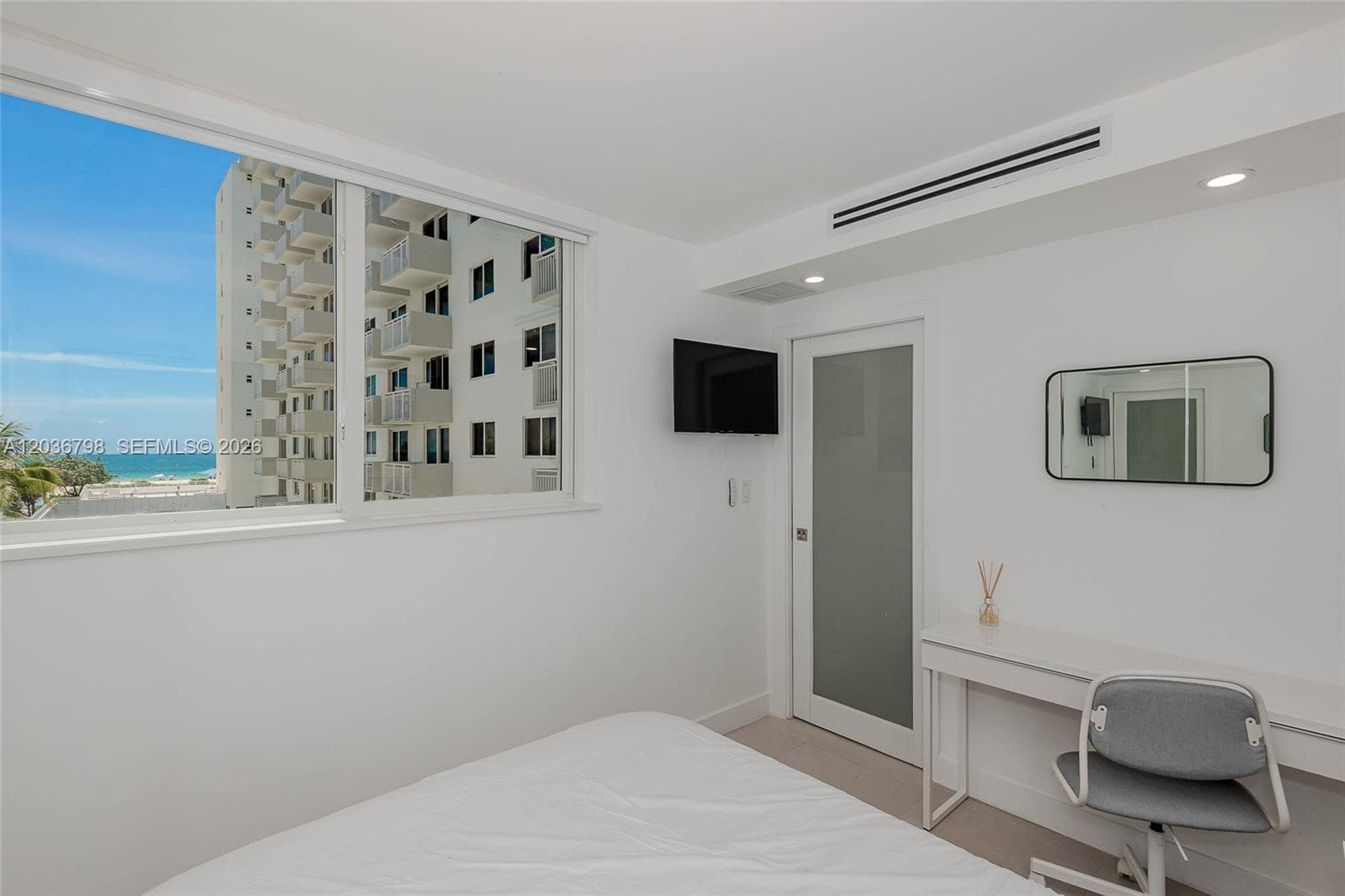 Ocean Point Condo · #326 in Miami Beach - Photo 17