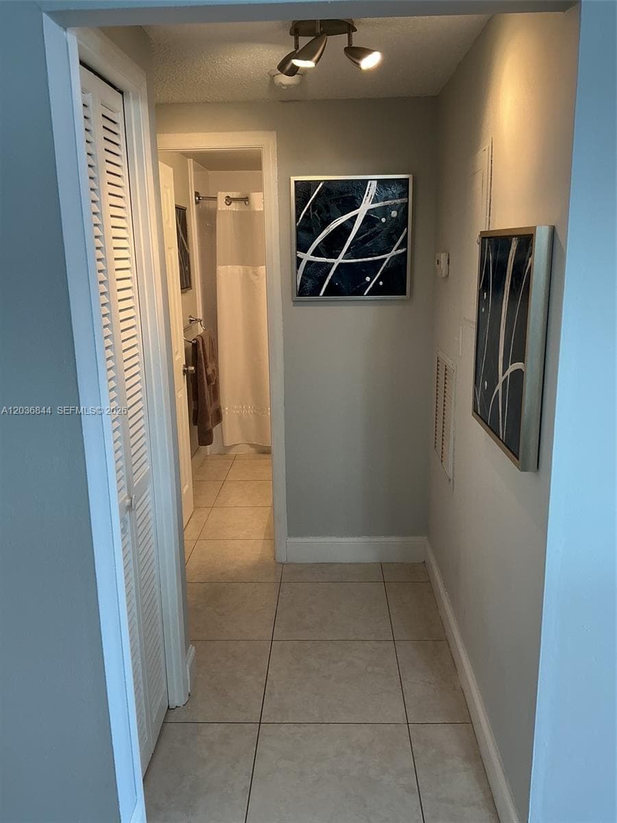 PARK LAYNE TOWERS CONDO · #55 in Hallandale Beach - Photo 24