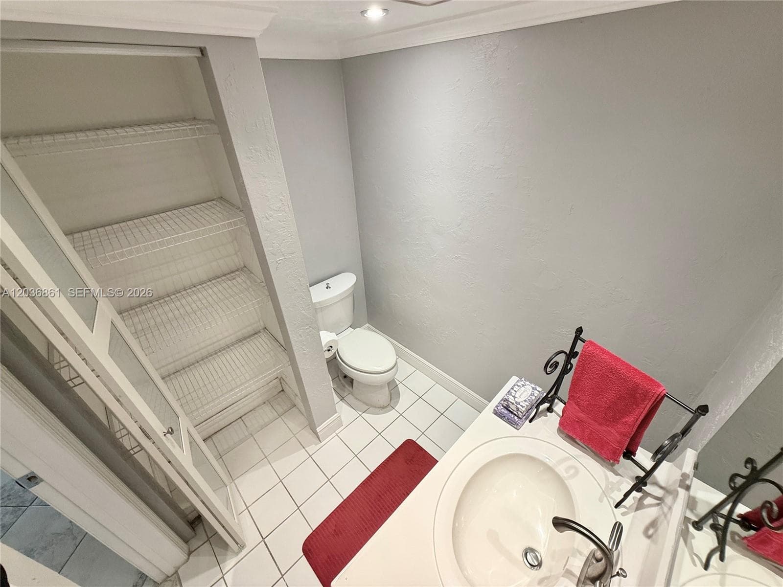 RIO NUEVO B CONDO · #201 in Fort Lauderdale - Photo 14