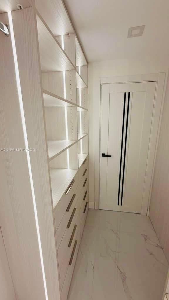 WINSTON TOWER 300 CONDO · #1612 in Sunny Isles Beach - Photo 9