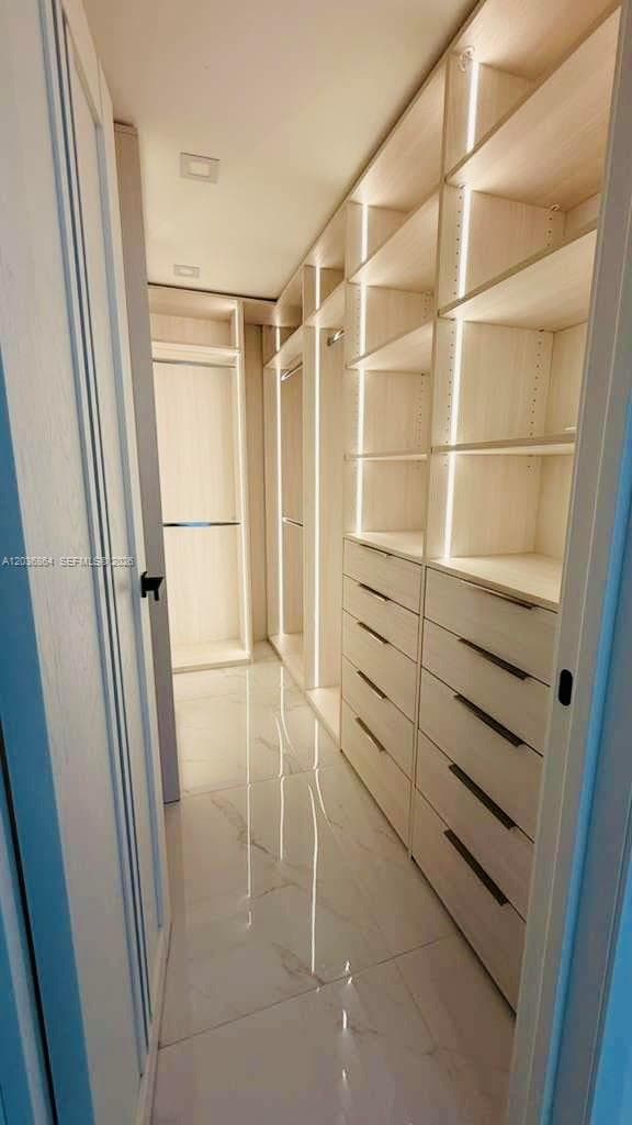 WINSTON TOWER 300 CONDO · #1612 in Sunny Isles Beach - Photo 8
