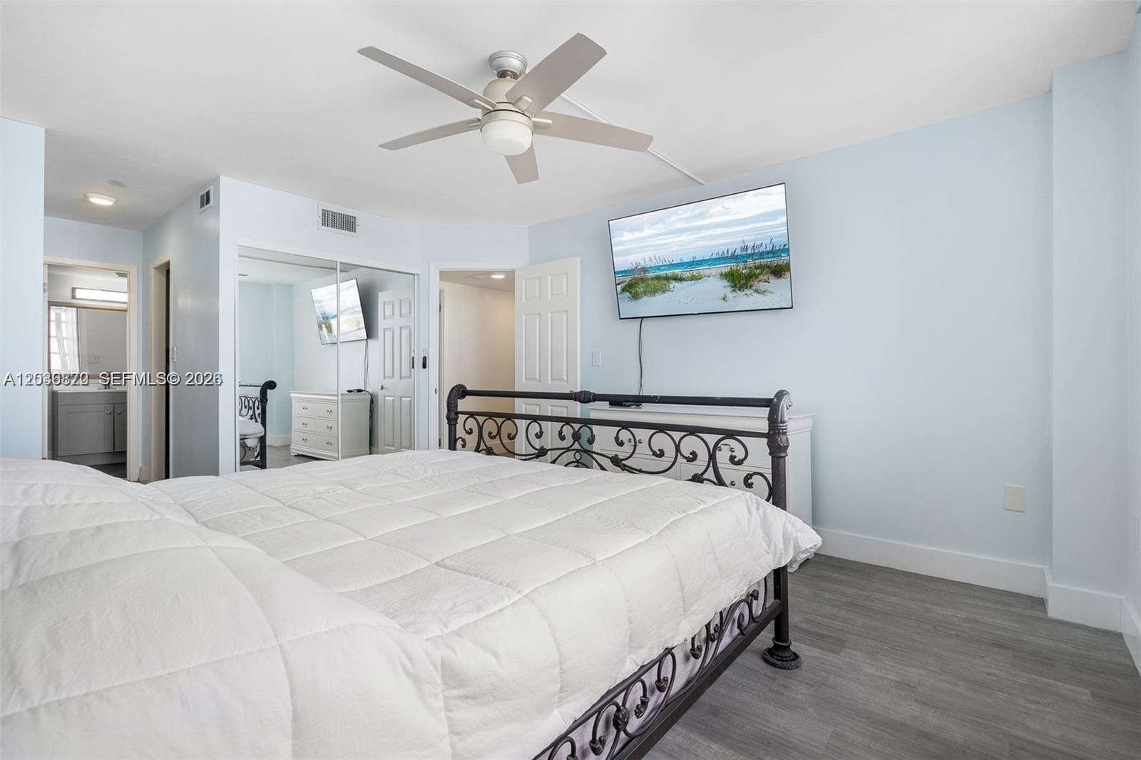 COMMODORE PLAZA CONDO · #2009 in Aventura - Photo 13