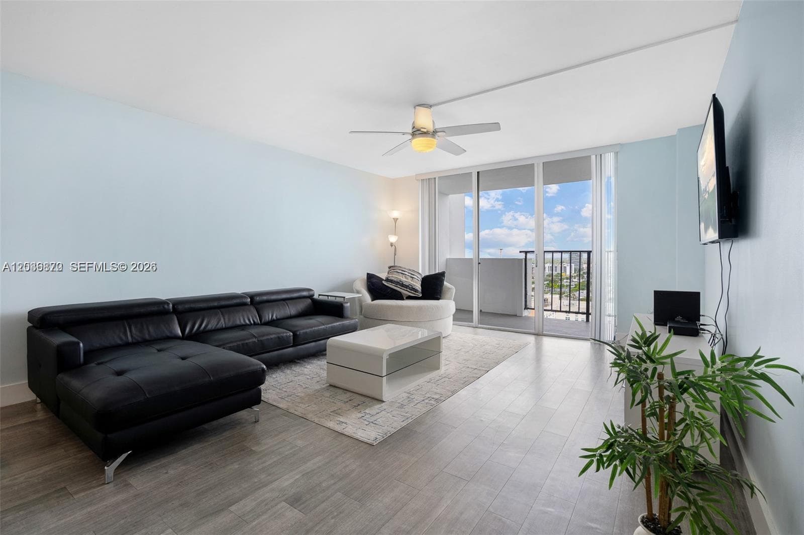 COMMODORE PLAZA CONDO · #2009 in Aventura - Photo 8