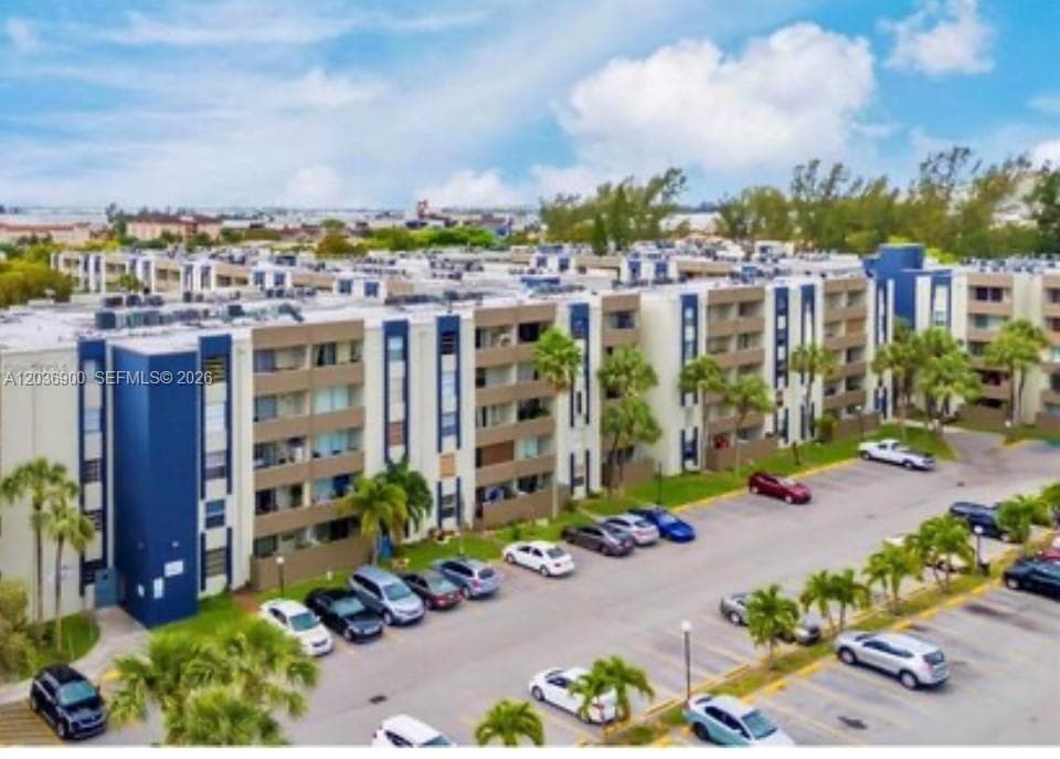 SAMARI LAKE EAST CONDO · #1158 in Hialeah Gardens - Photo 13