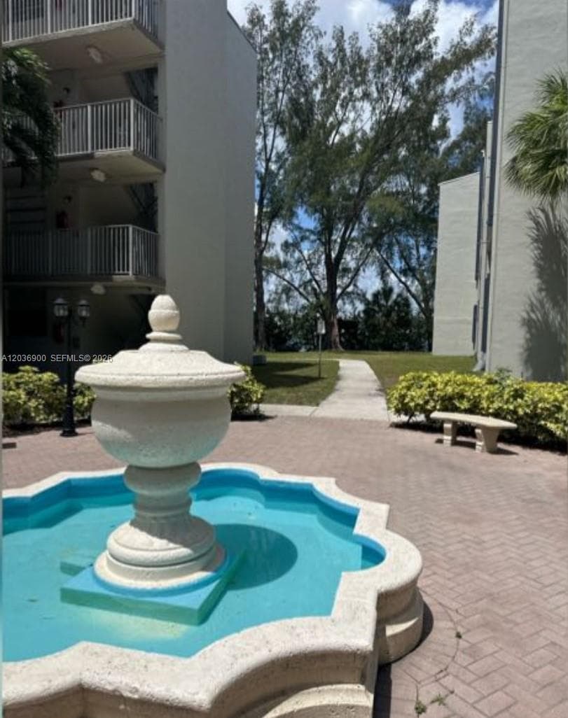 SAMARI LAKE EAST CONDO · #1158 in Hialeah Gardens - Photo 12