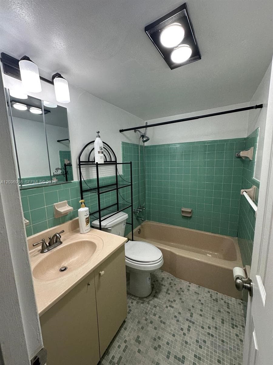 TOWN COLONY CONDO · #47A in Hollywood - Photo 17