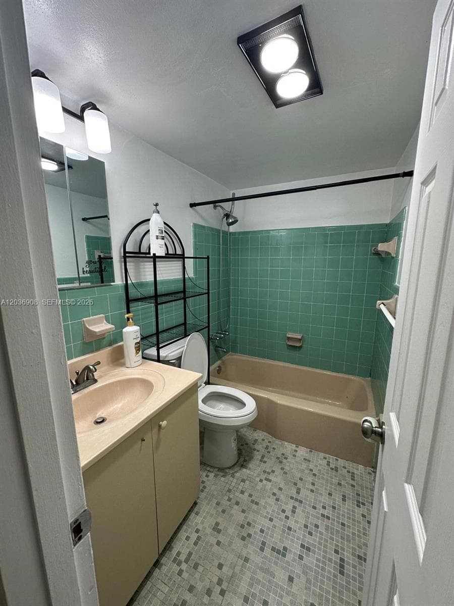 TOWN COLONY CONDO · #47A in Hollywood - Photo 19