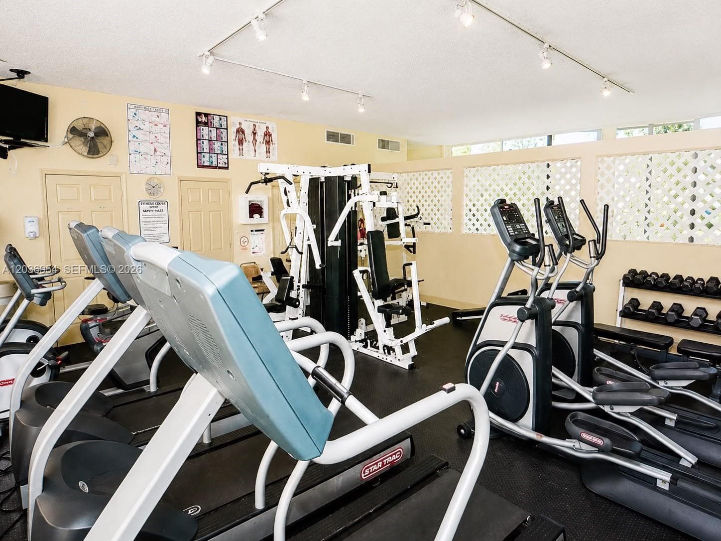 OCEANVIEW PARK CONDO · #505 in Hallandale Beach - Photo 20