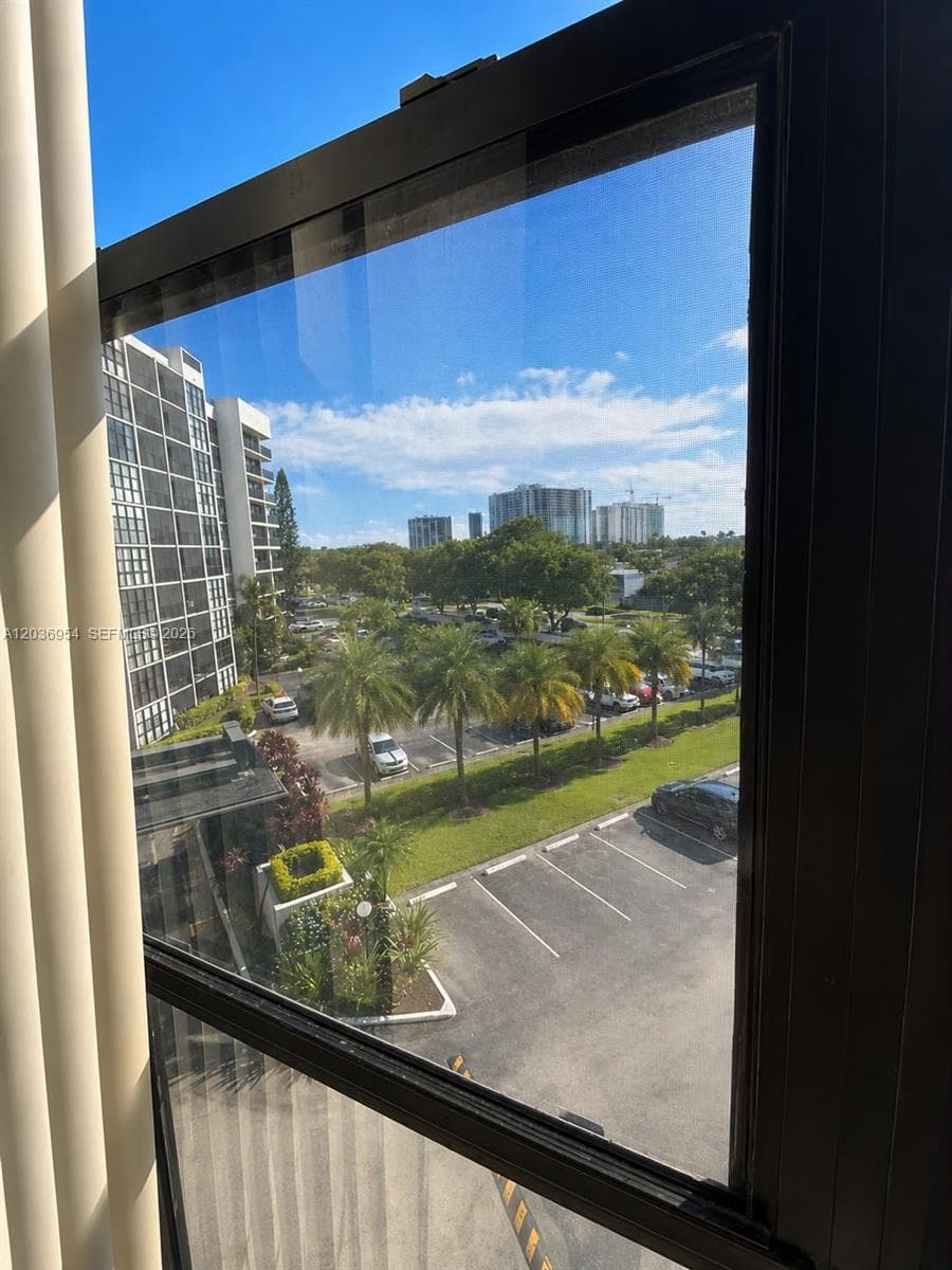 OCEANVIEW PARK CONDO · #505 in Hallandale Beach - Photo 14