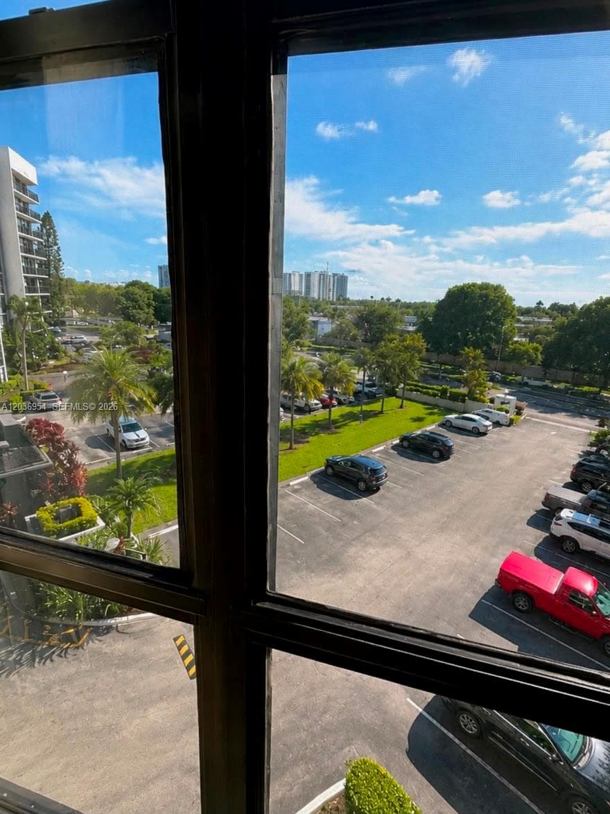 OCEANVIEW PARK CONDO · #505 in Hallandale Beach - Photo 15