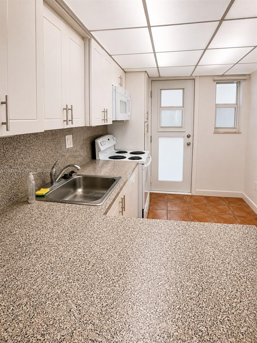 240 Galen · #214 in Key Biscayne - Photo 11