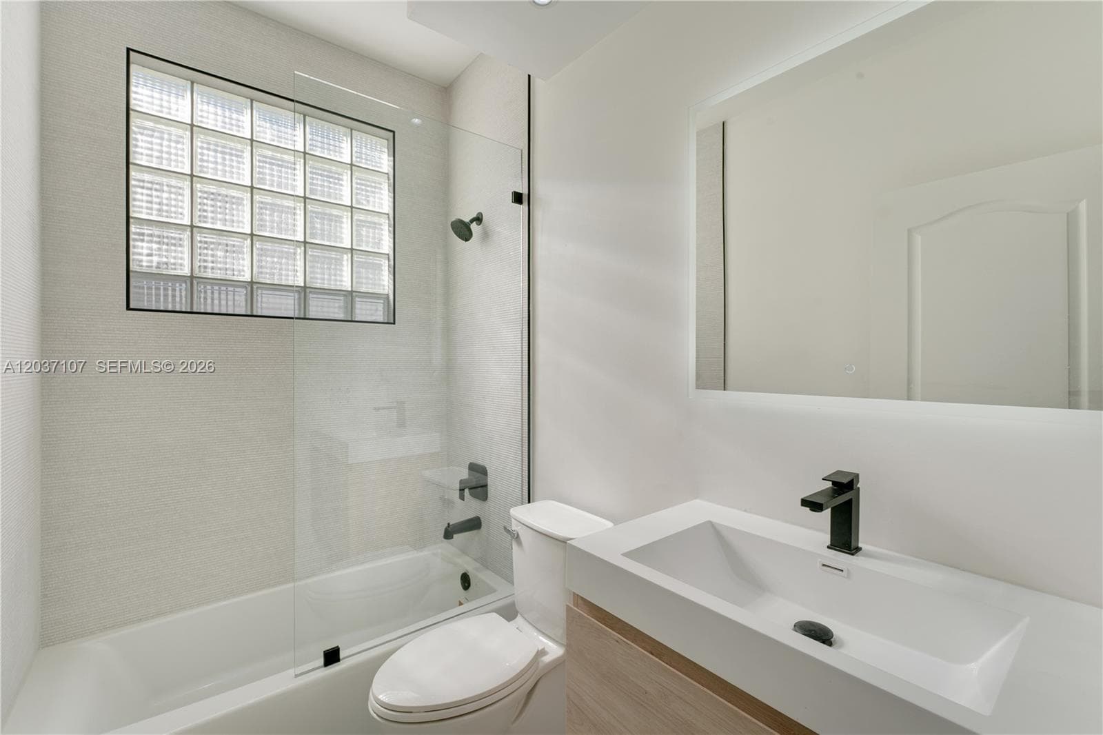 21156 NE 33rd Ave photo 28