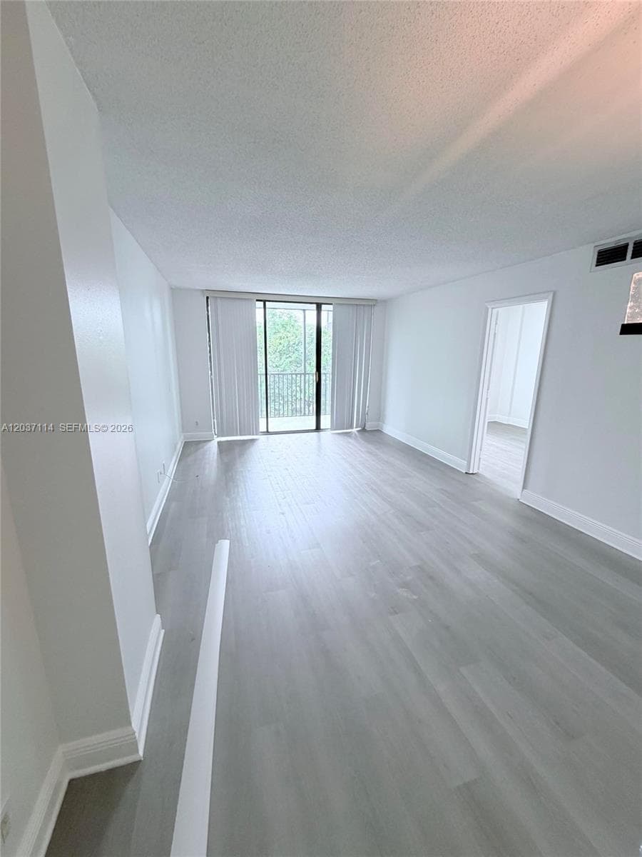 BRAVURA I CONDO · #407 in Aventura - Photo 9