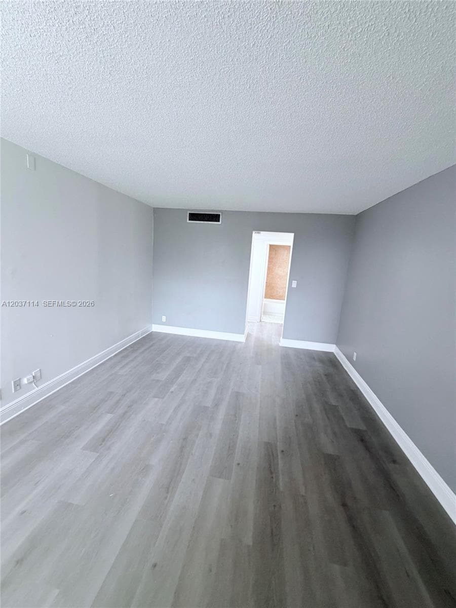 BRAVURA I CONDO · #407 in Aventura - Photo 11