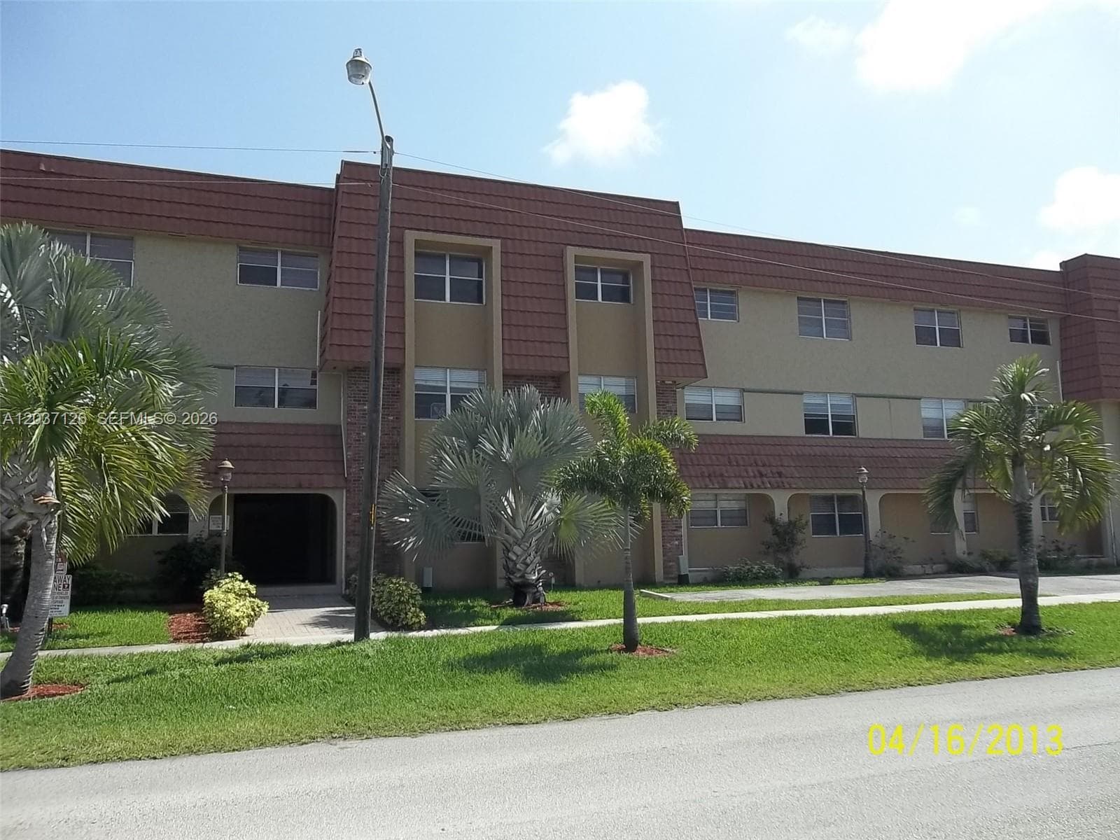 MOFFETT PLACE CONDO · #214 in Hallandale Beach - Photo 14