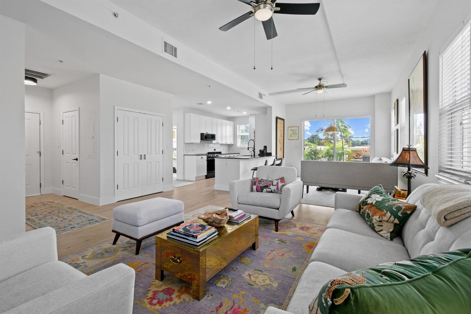 3940NFlaglerDr#204(18)