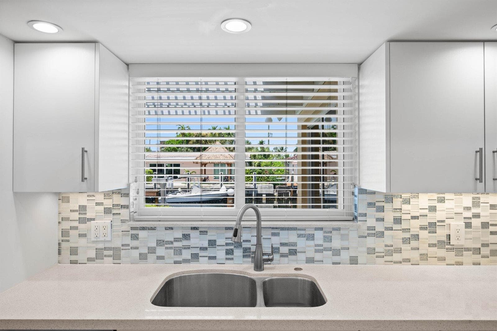 2255 SE 12th St Pompano Beach-31