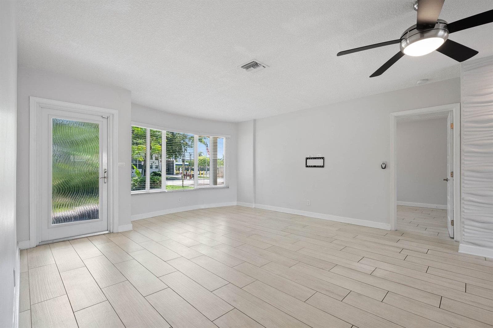 2255 SE 12th St Pompano Beach-7
