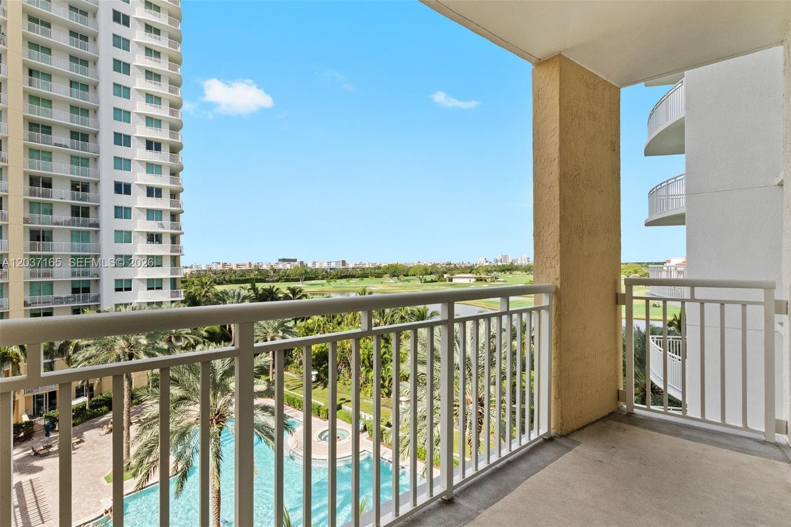 DUO CONDOMINIUM EAST · #501E in Hallandale Beach - Photo 3