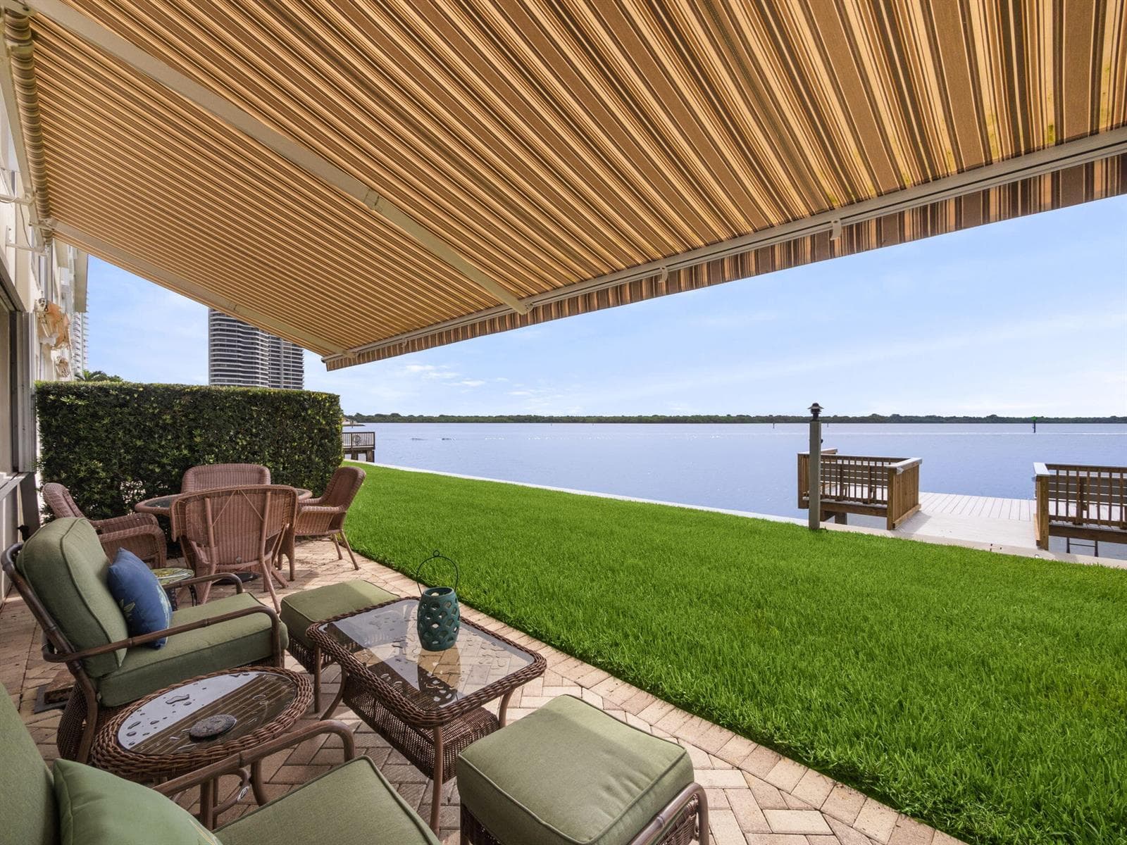 52 Yacht Club Dr 103 North Palm Beach (1