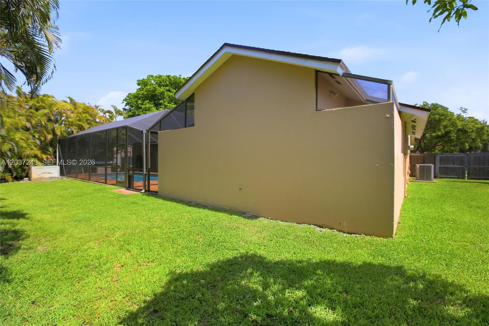 7880 SW 180th Ter photo 37