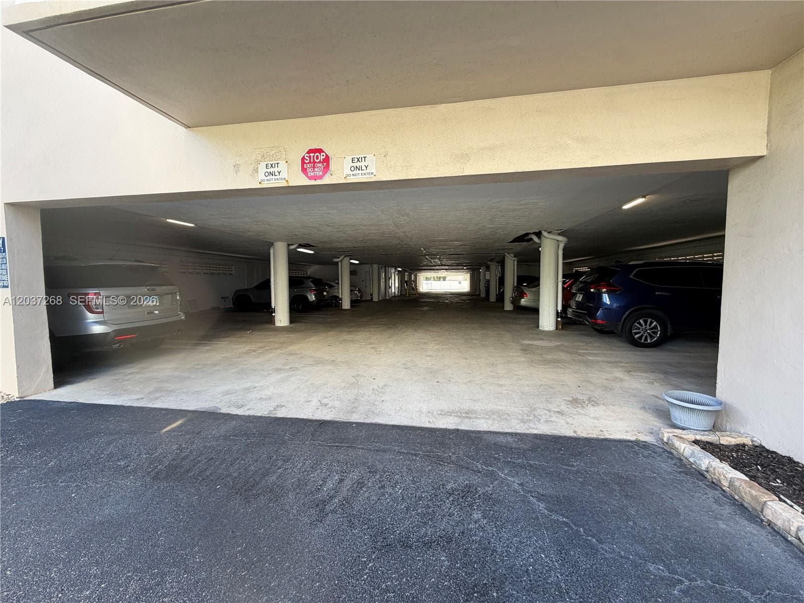 ROCAILLE CONDO APTS · #208 in Lauderdale By The Sea - Photo 23