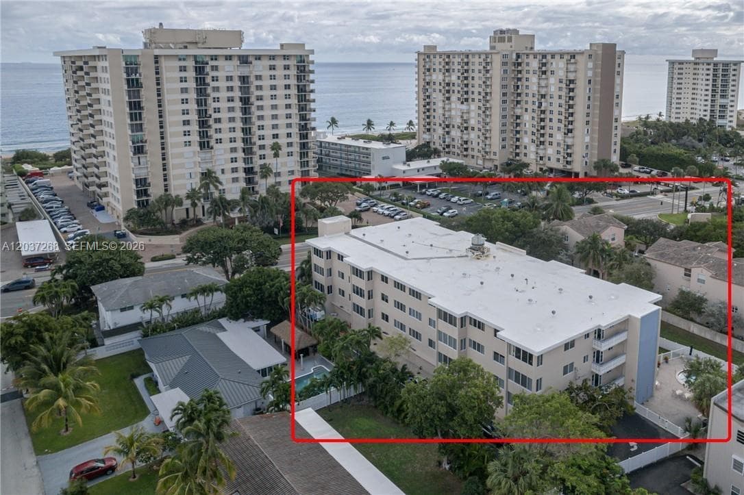 ROCAILLE CONDO APTS · #208 in Lauderdale By The Sea - Photo 32