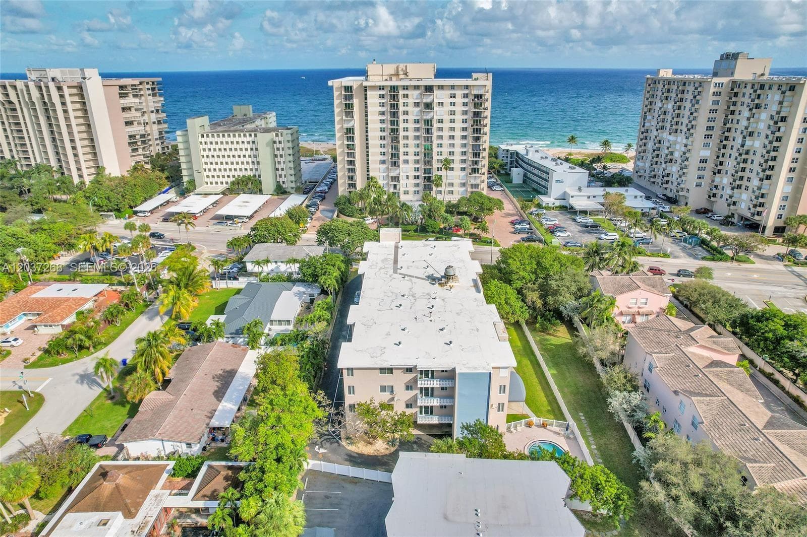 ROCAILLE CONDO APTS · #208 in Lauderdale By The Sea - Photo 30