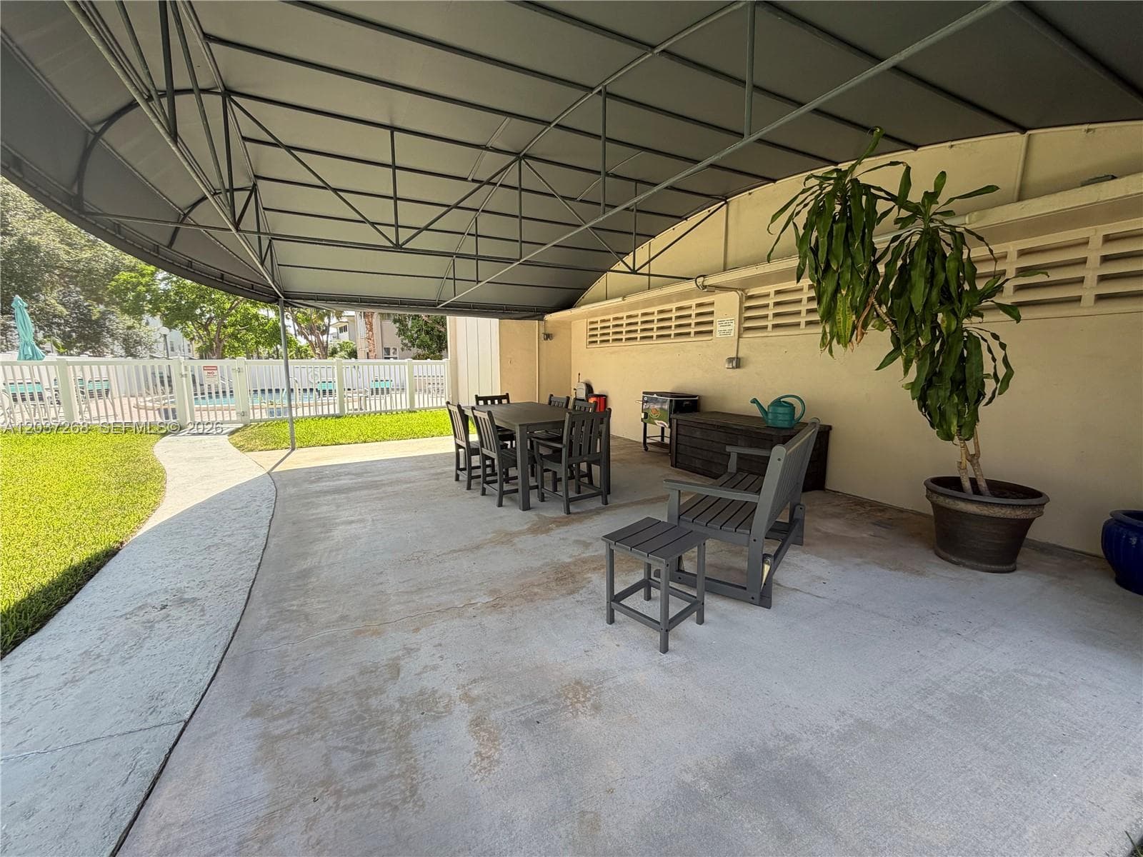 ROCAILLE CONDO APTS · #208 in Lauderdale By The Sea - Photo 19