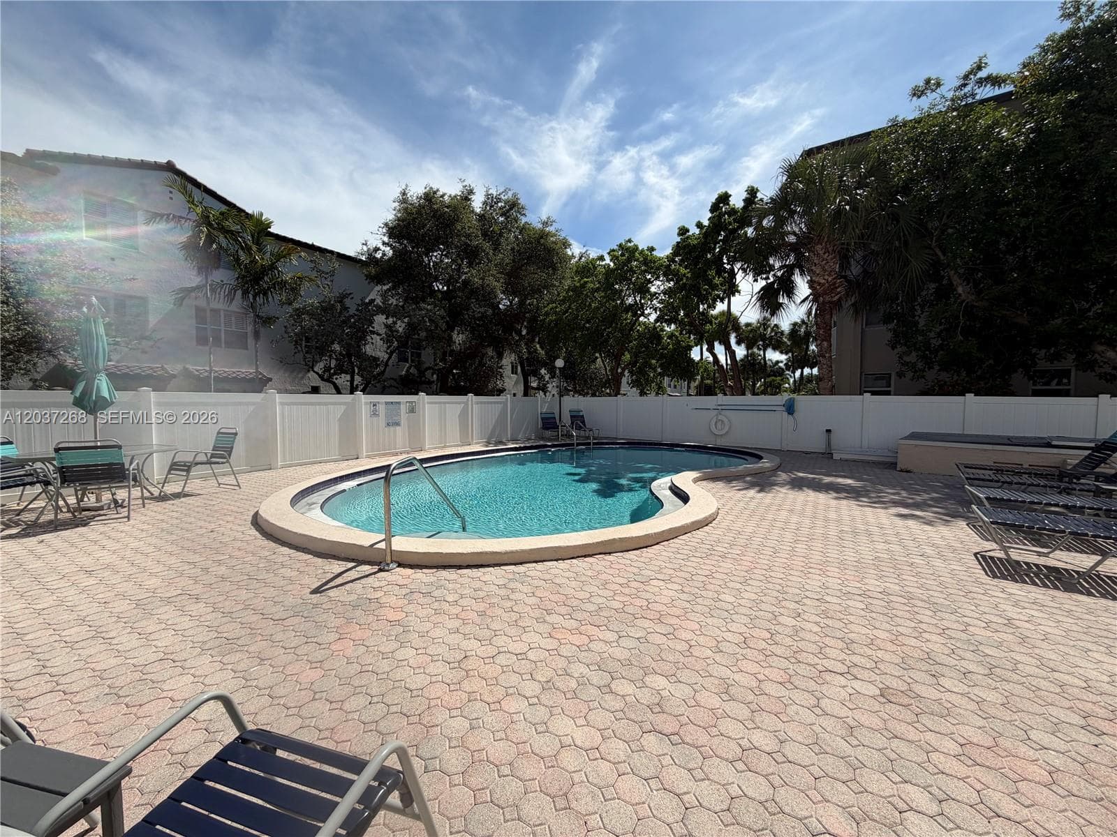 ROCAILLE CONDO APTS · #208 in Lauderdale By The Sea - Photo 21