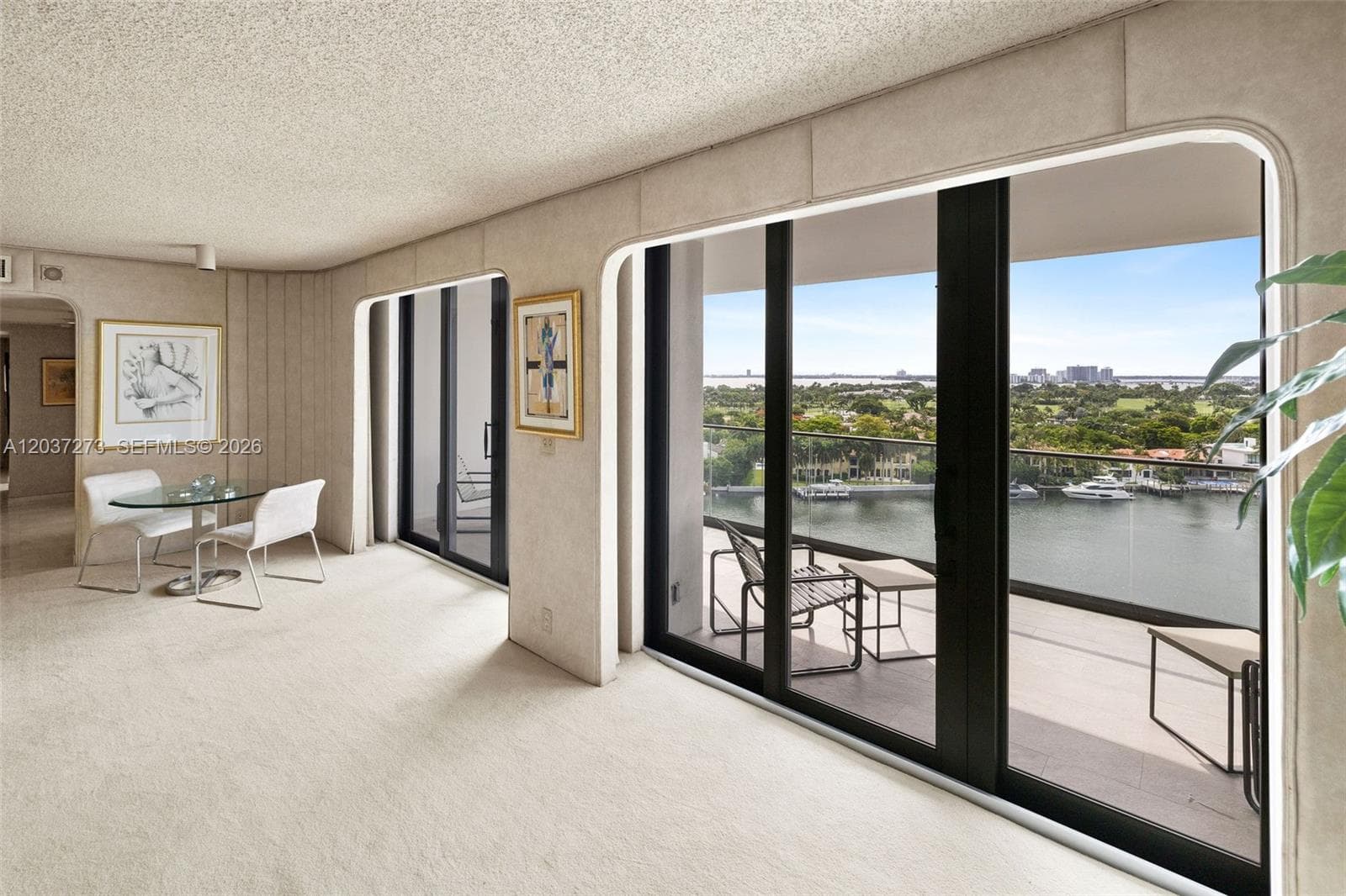 TOWERHOUSE CONDO · #1401 in Miami Beach - Photo 3