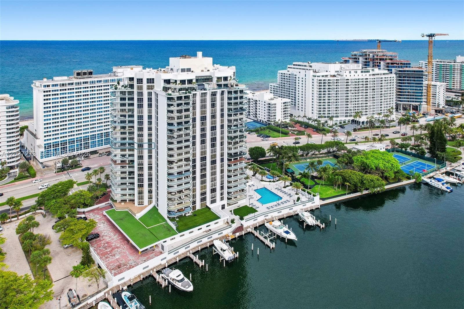 TOWERHOUSE CONDO · #1401 in Miami Beach - Photo 36