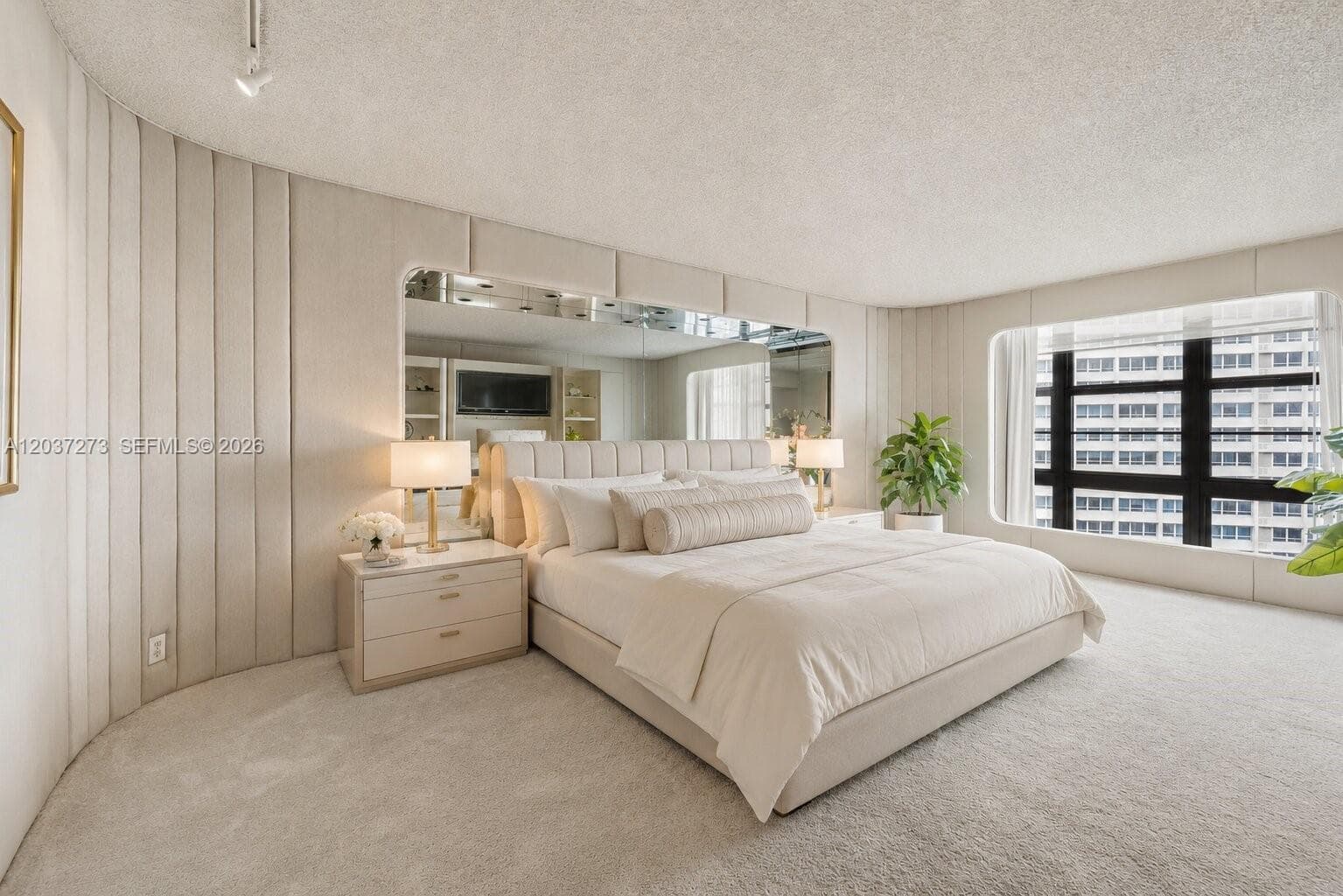 TOWERHOUSE CONDO · #1401 in Miami Beach - Photo 14