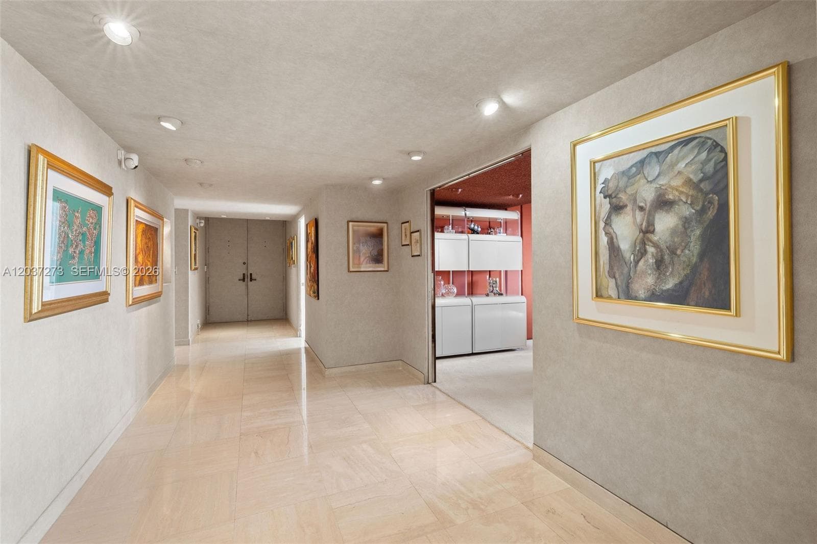 TOWERHOUSE CONDO · #1401 in Miami Beach - Photo 4