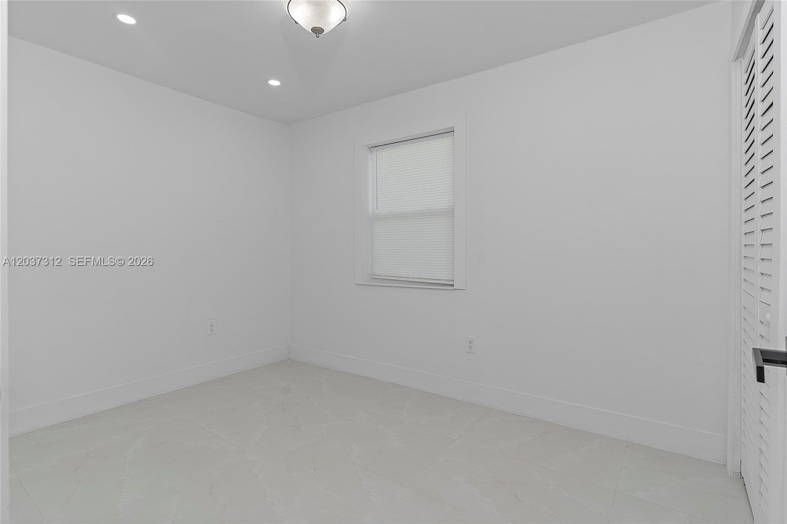 1473 NE 30th Ct photo 27