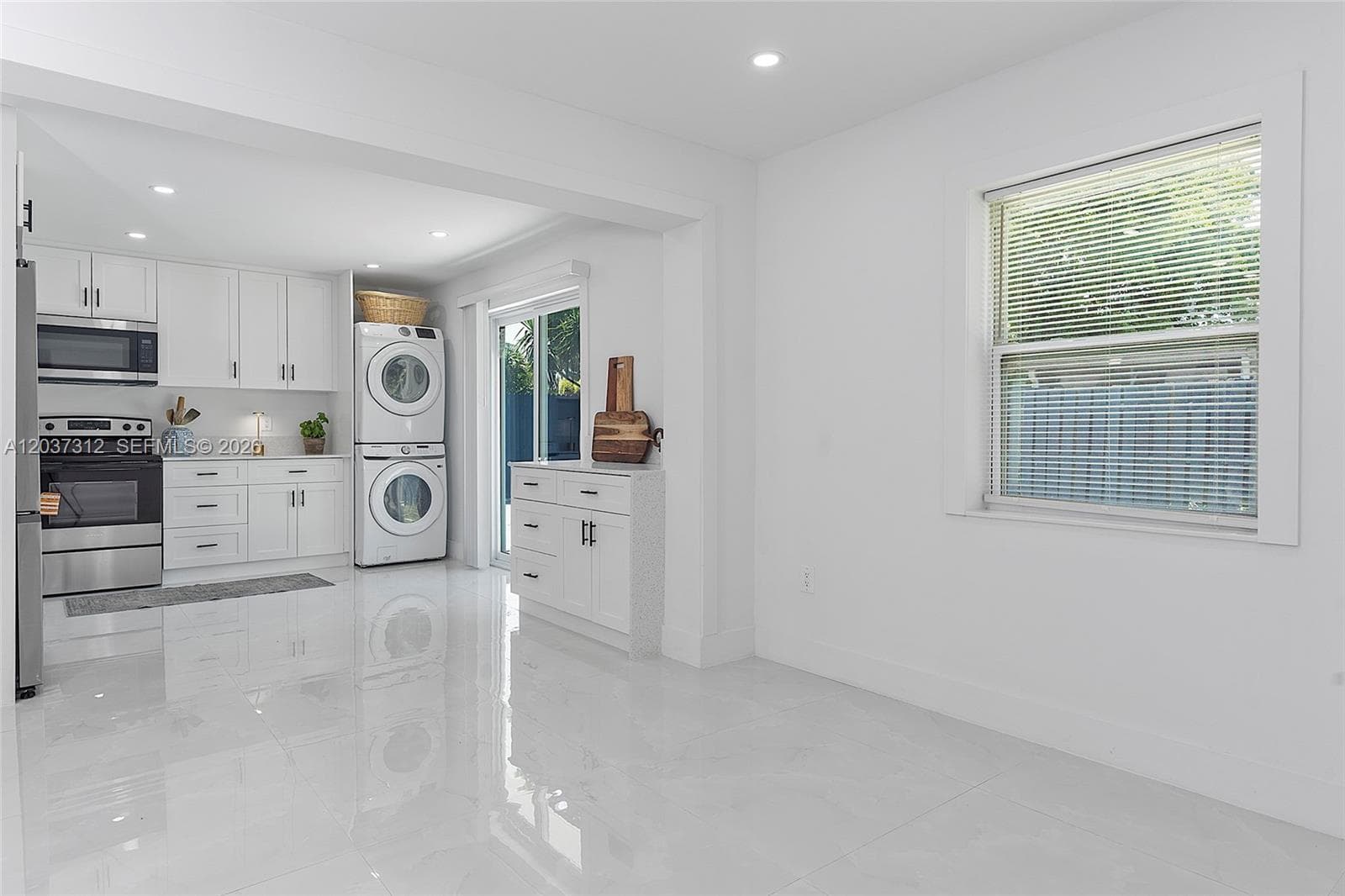 1473 NE 30th Ct photo 8