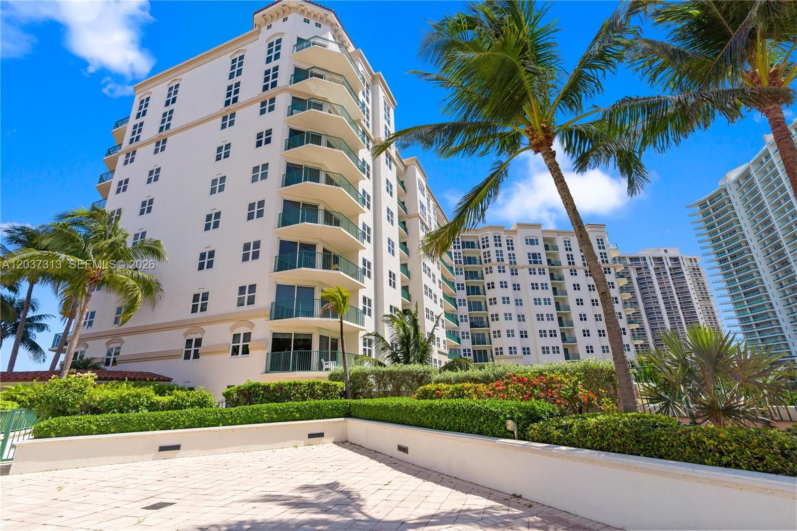 TURNBERRY VLG · #306 in Aventura - Photo 34